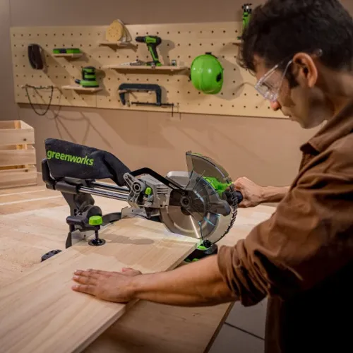 Торцовочная пила Greenworks GD24MS216 24V 1501707 (216x30 мм) с протяжкой бесщеточная аккумуляторная — детальное фото